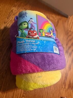 Inside Out Plush Throw Blanket in Purple, Pink & Yellow, NWT, Rare Find